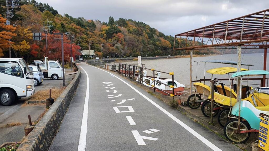 yamanakako-bike-path-3